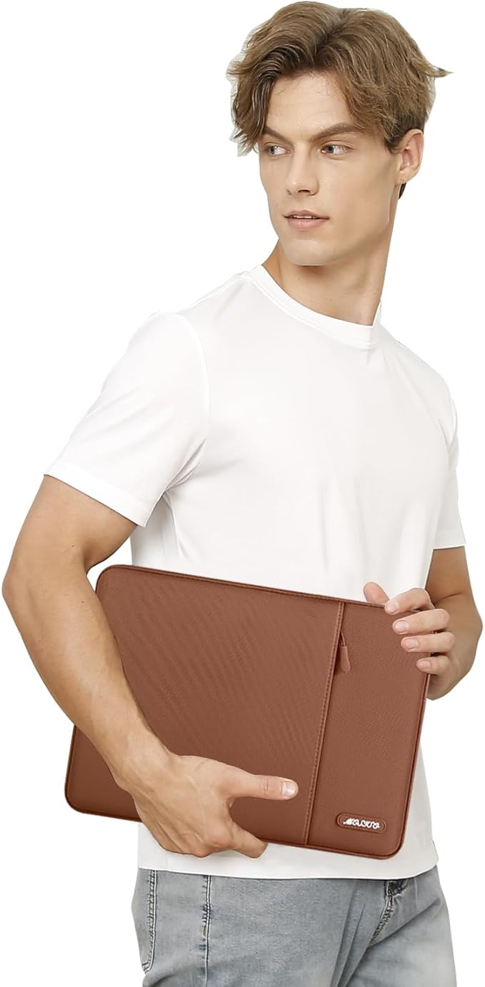 MOSISO Laptop Case 13.3 inch, 13-13.3 inch Laptop Sleeve Compatible with MacBook Air/Pro 13/Pro 14 M5 M4 M3 M2 M1, HP Dell ASUS Lenovo,Polyester Vertical Computer Sleeve Bag with Pocket, Caramel Brown