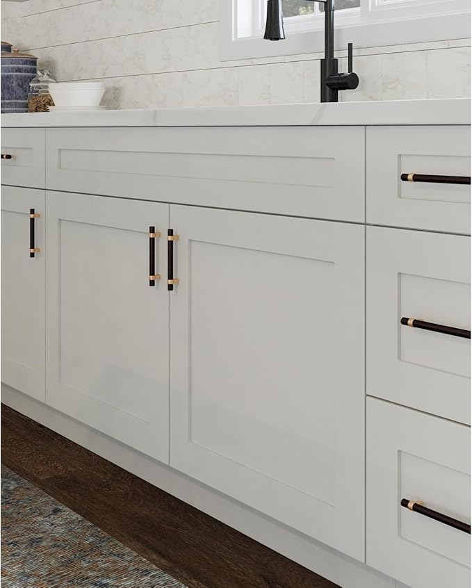 Design House Brookings Shaker Unassembled Wall Kitchen Cabinet W2730, 27 W x 12 D x 30 H, Painted White with Sherwin Williams®, Solid Wood – Design House, 561738