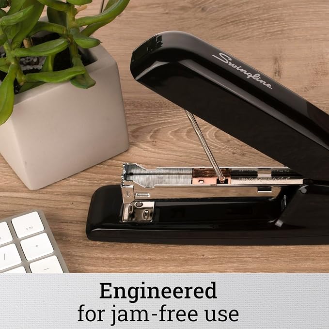 Swingline Stapler, 30 Sheet Capacity, 747 Business Stapler, Jam Free, Anti-Microbial, Metal, Black (74741)